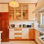 Lisbon River Vista - 2 Bedroom Terrace Retreat